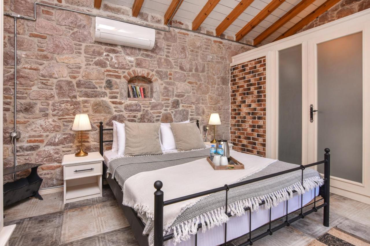 Lunaria Guest House Ayvalı エクステリア 写真