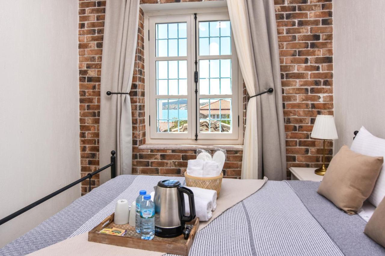 Lunaria Guest House Ayvalı エクステリア 写真
