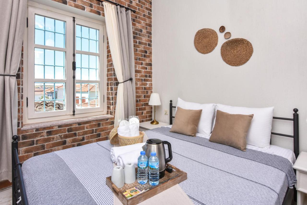 Lunaria Guest House Ayvalı エクステリア 写真