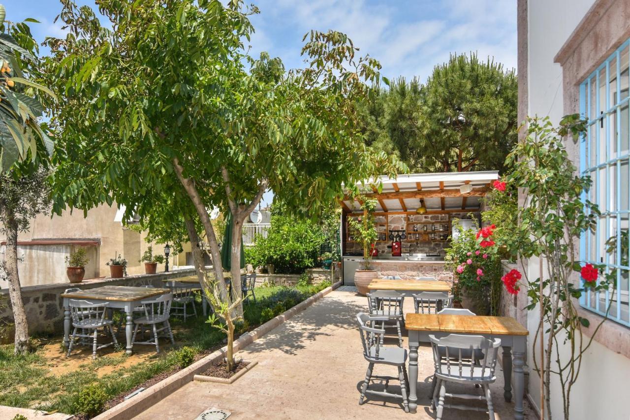 Lunaria Guest House Ayvalı エクステリア 写真