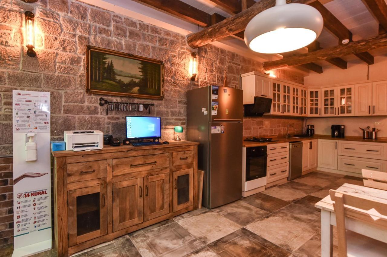 Lunaria Guest House Ayvalı エクステリア 写真