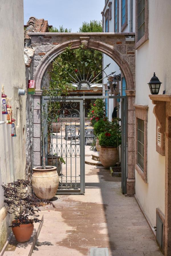 Lunaria Guest House Ayvalı エクステリア 写真