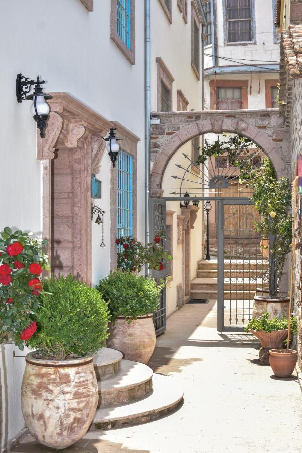 Lunaria Guest House Ayvalı エクステリア 写真