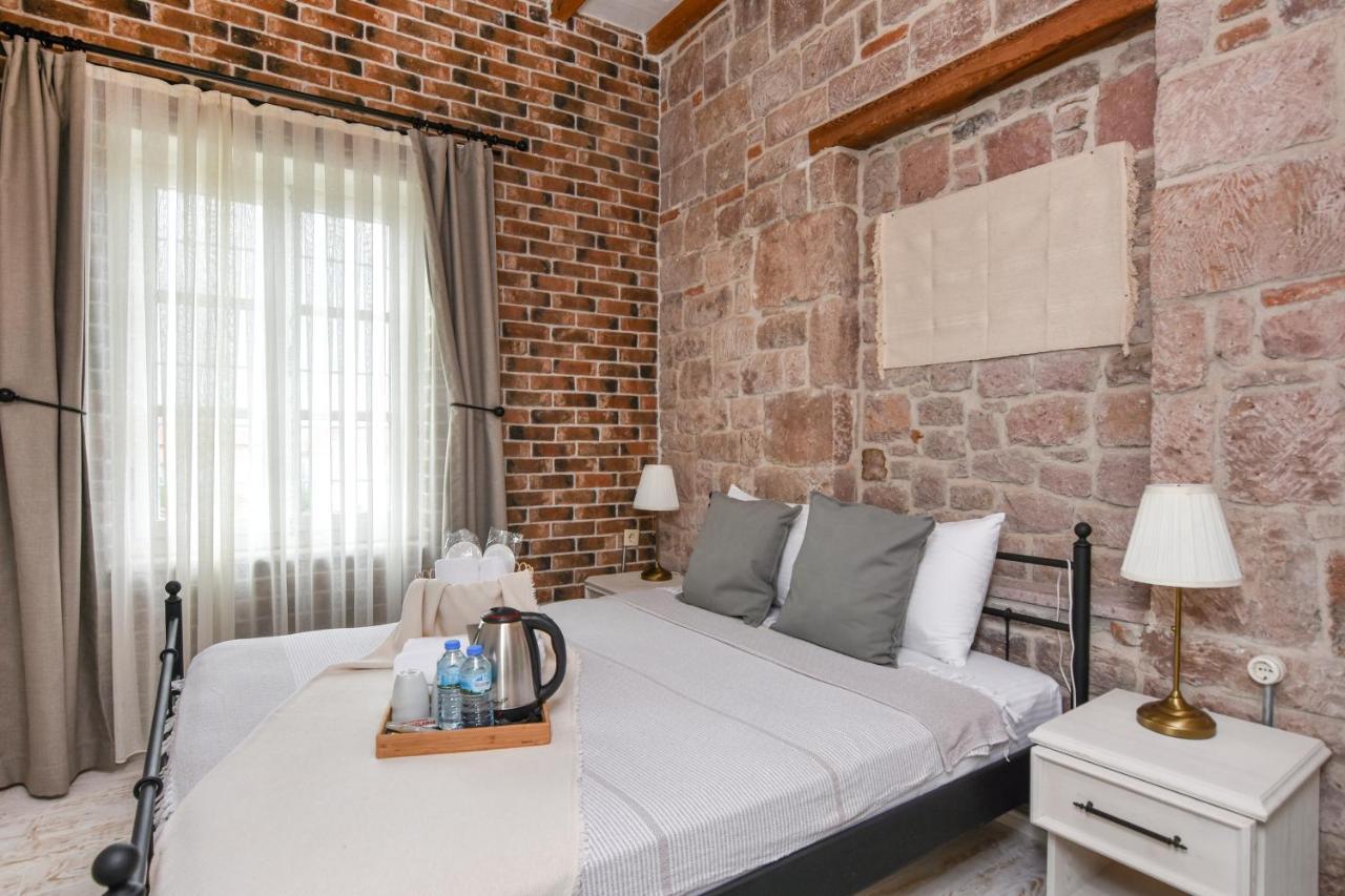 Lunaria Guest House Ayvalı エクステリア 写真