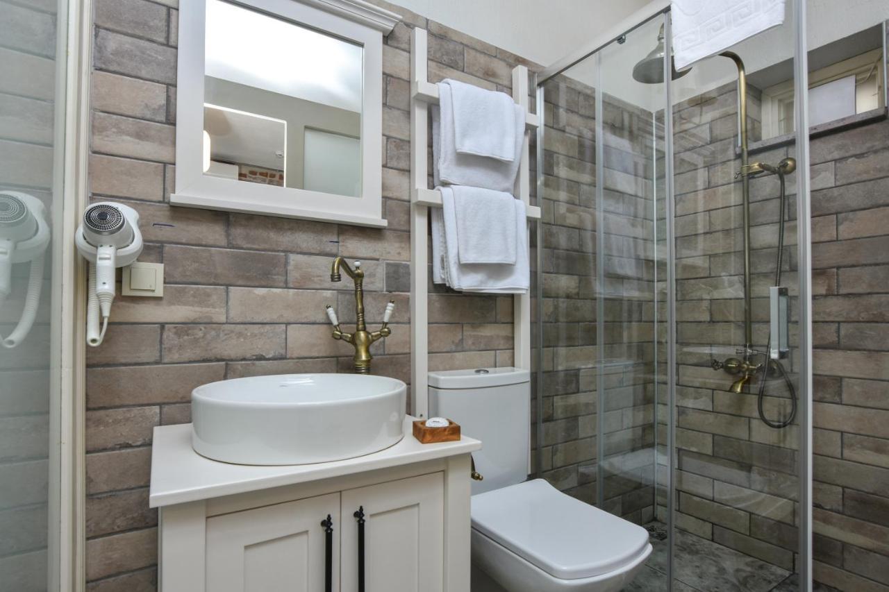 Lunaria Guest House Ayvalı エクステリア 写真