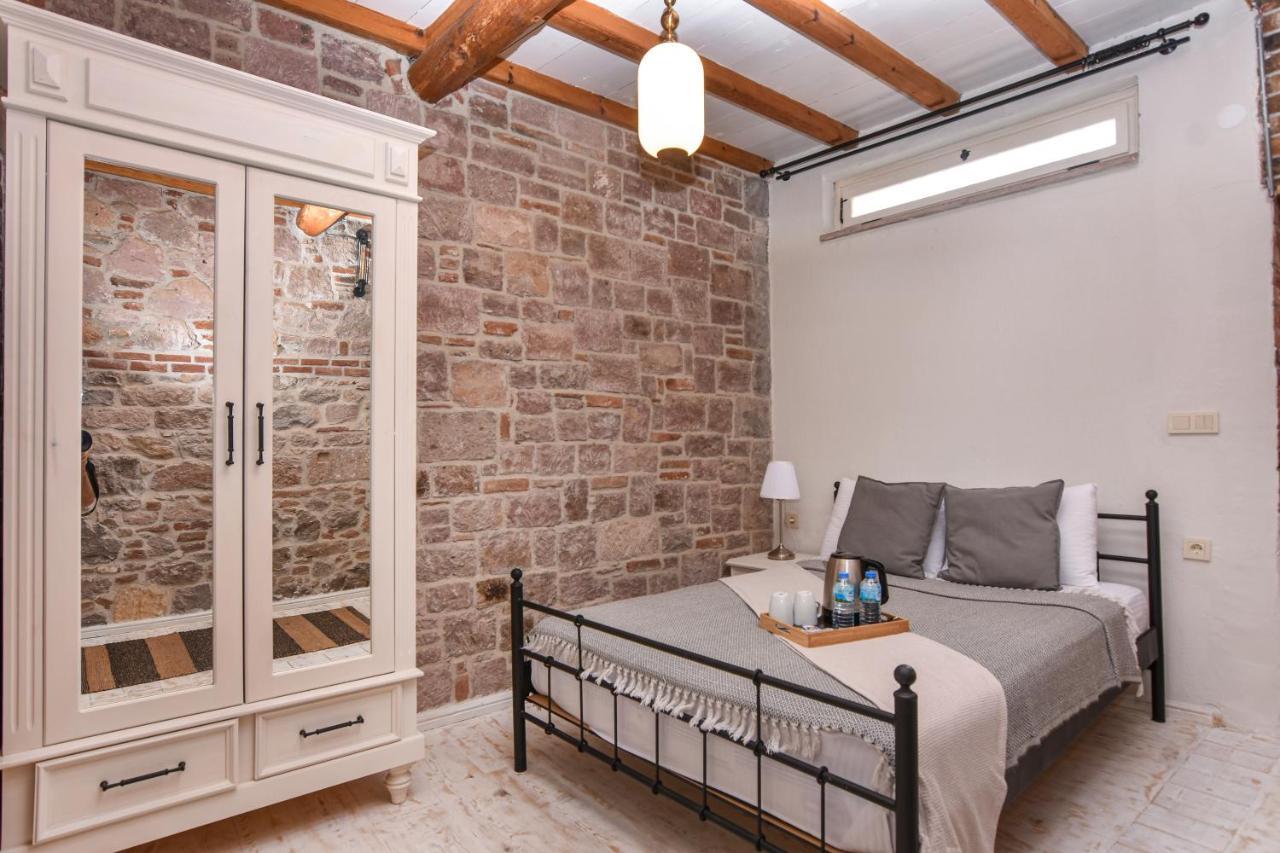 Lunaria Guest House Ayvalı エクステリア 写真