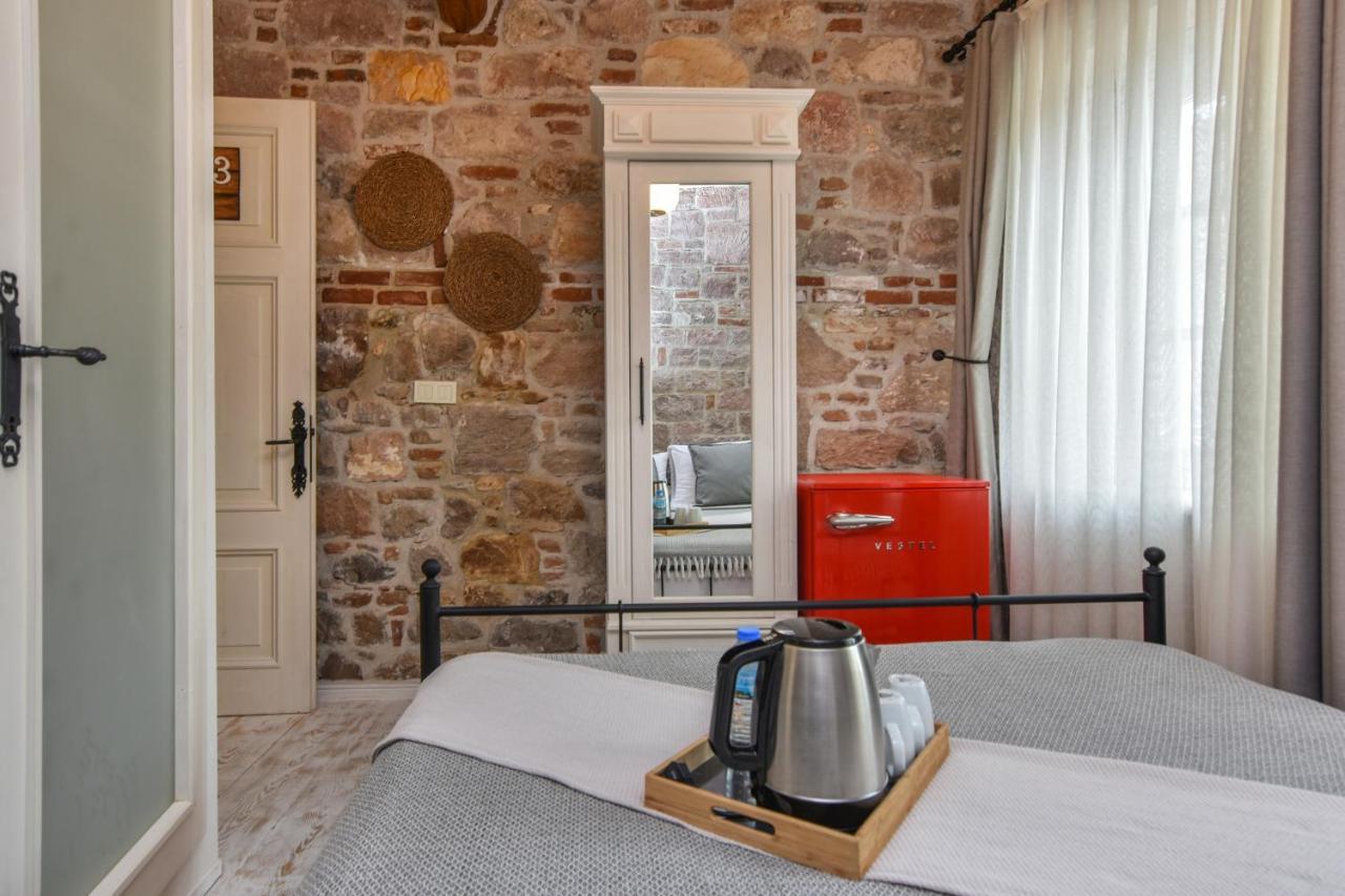 Lunaria Guest House Ayvalı エクステリア 写真