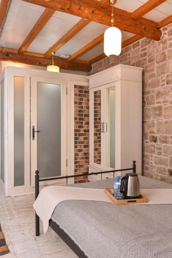 Lunaria Guest House Ayvalı エクステリア 写真