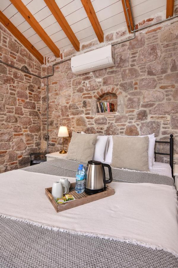 Lunaria Guest House Ayvalı エクステリア 写真