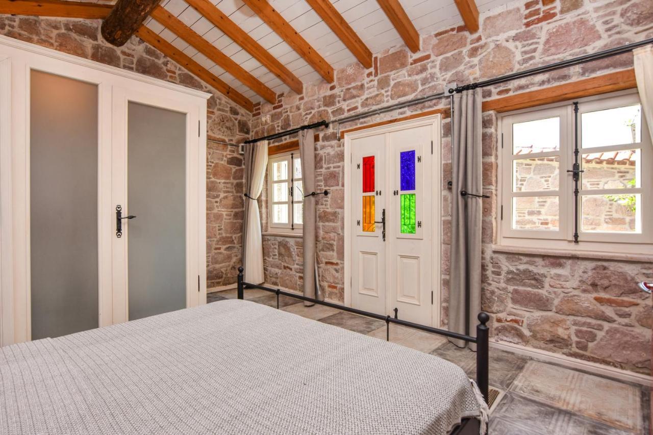 Lunaria Guest House Ayvalı エクステリア 写真
