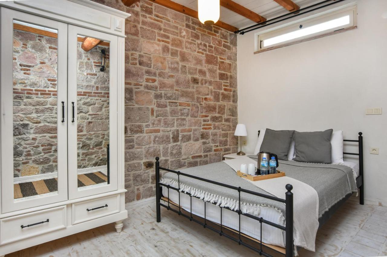 Lunaria Guest House Ayvalı エクステリア 写真