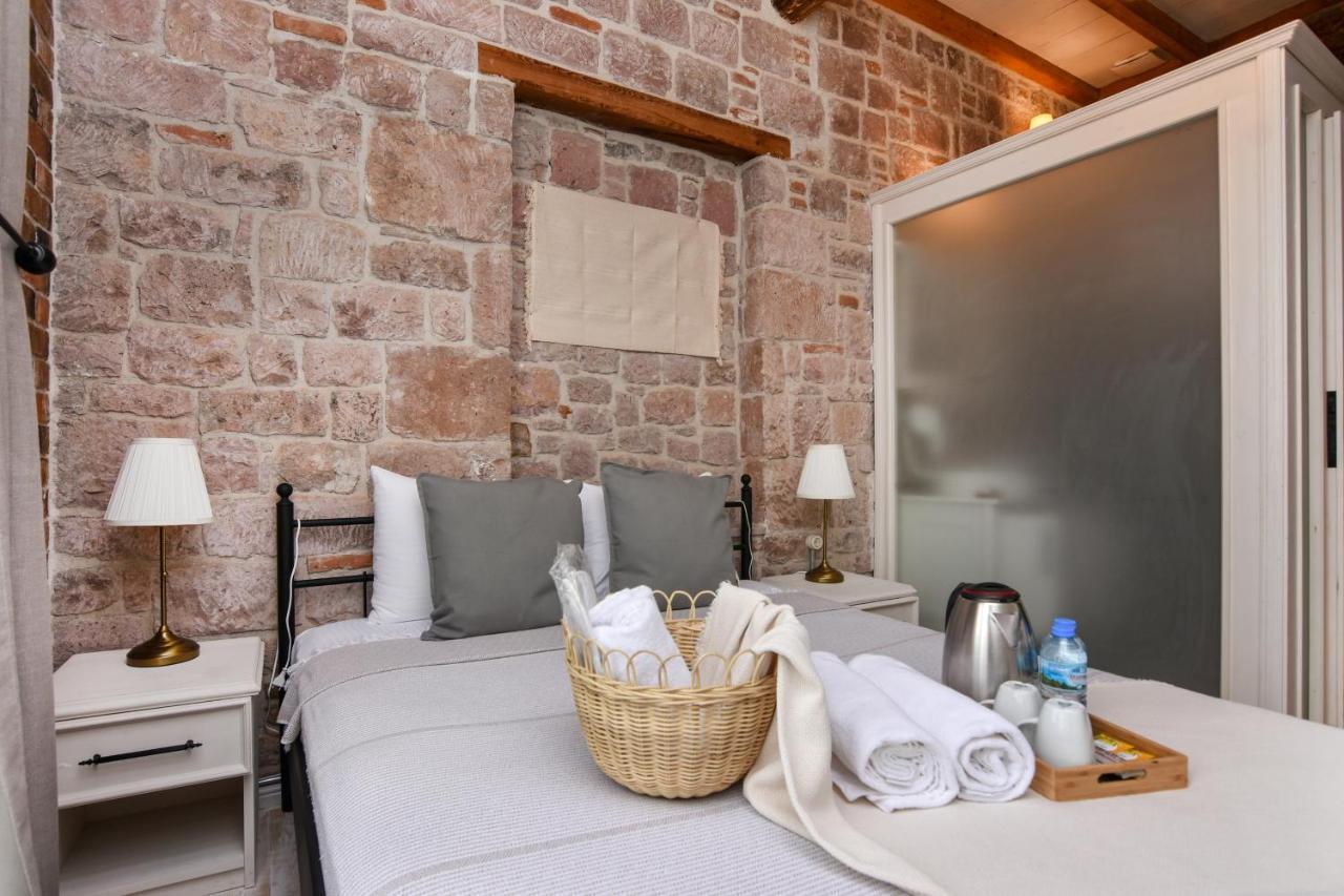 Lunaria Guest House Ayvalı エクステリア 写真