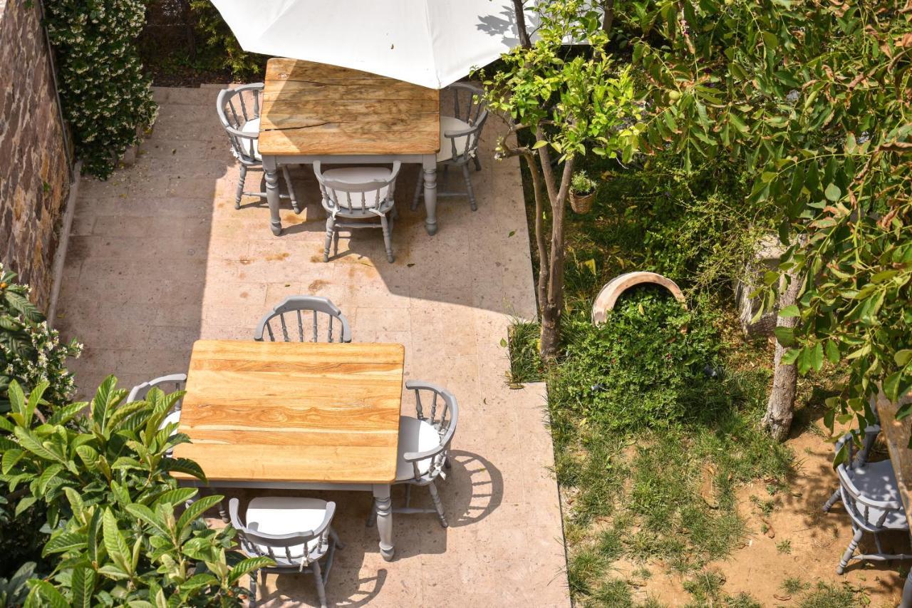 Lunaria Guest House Ayvalı エクステリア 写真